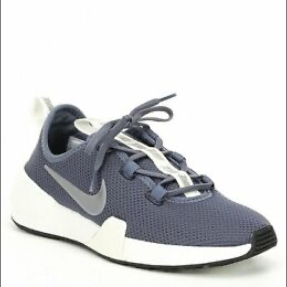 ashin modern nike womens